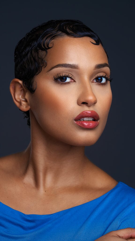 DonHectorStudios_Raquel_BlueLook1_FBPost_1181x2100_v1